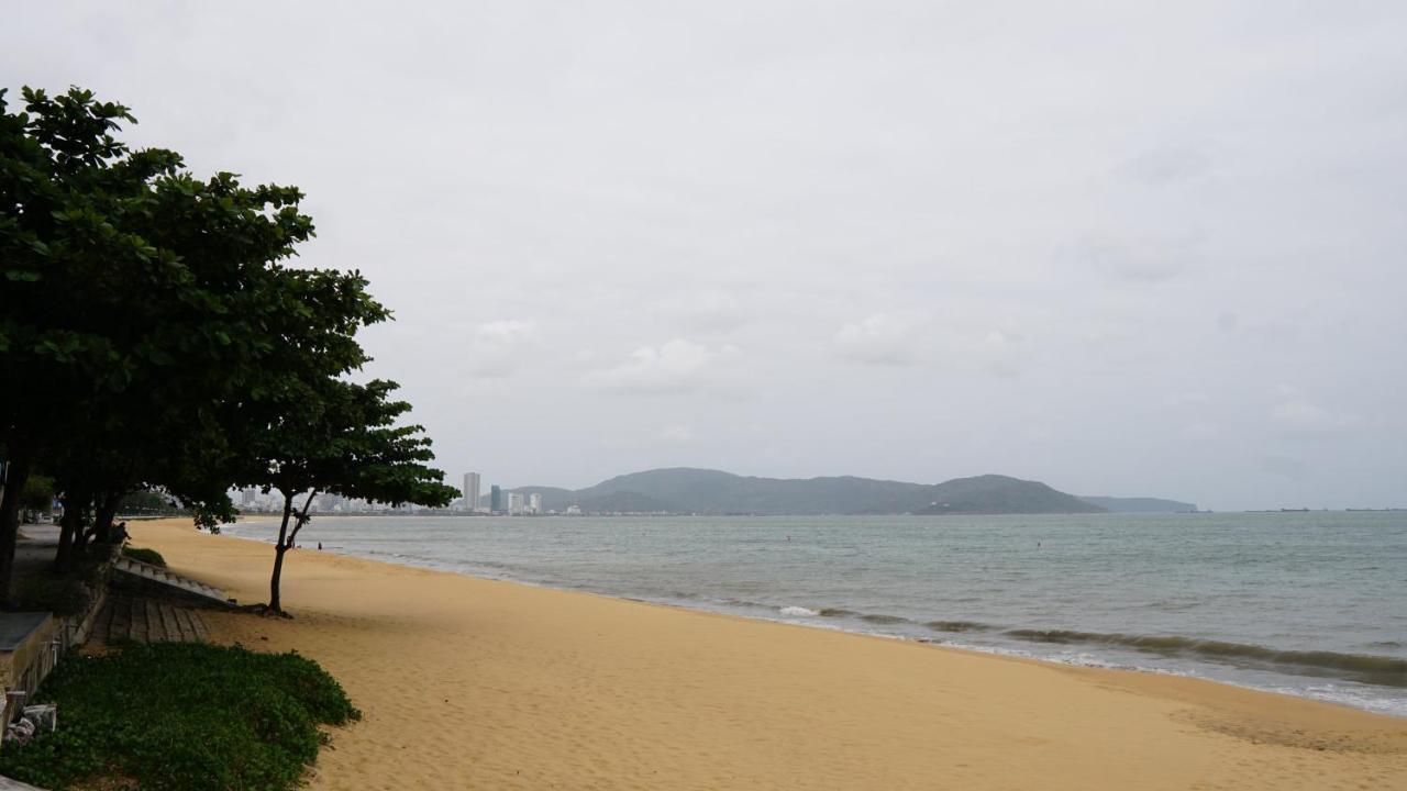 Tony Apartment -Flc Sea Tower Куинён Экстерьер фото