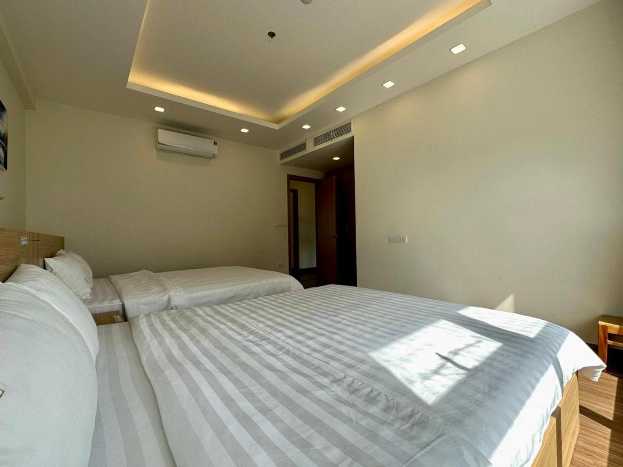 Tony Apartment -Flc Sea Tower Куинён Экстерьер фото