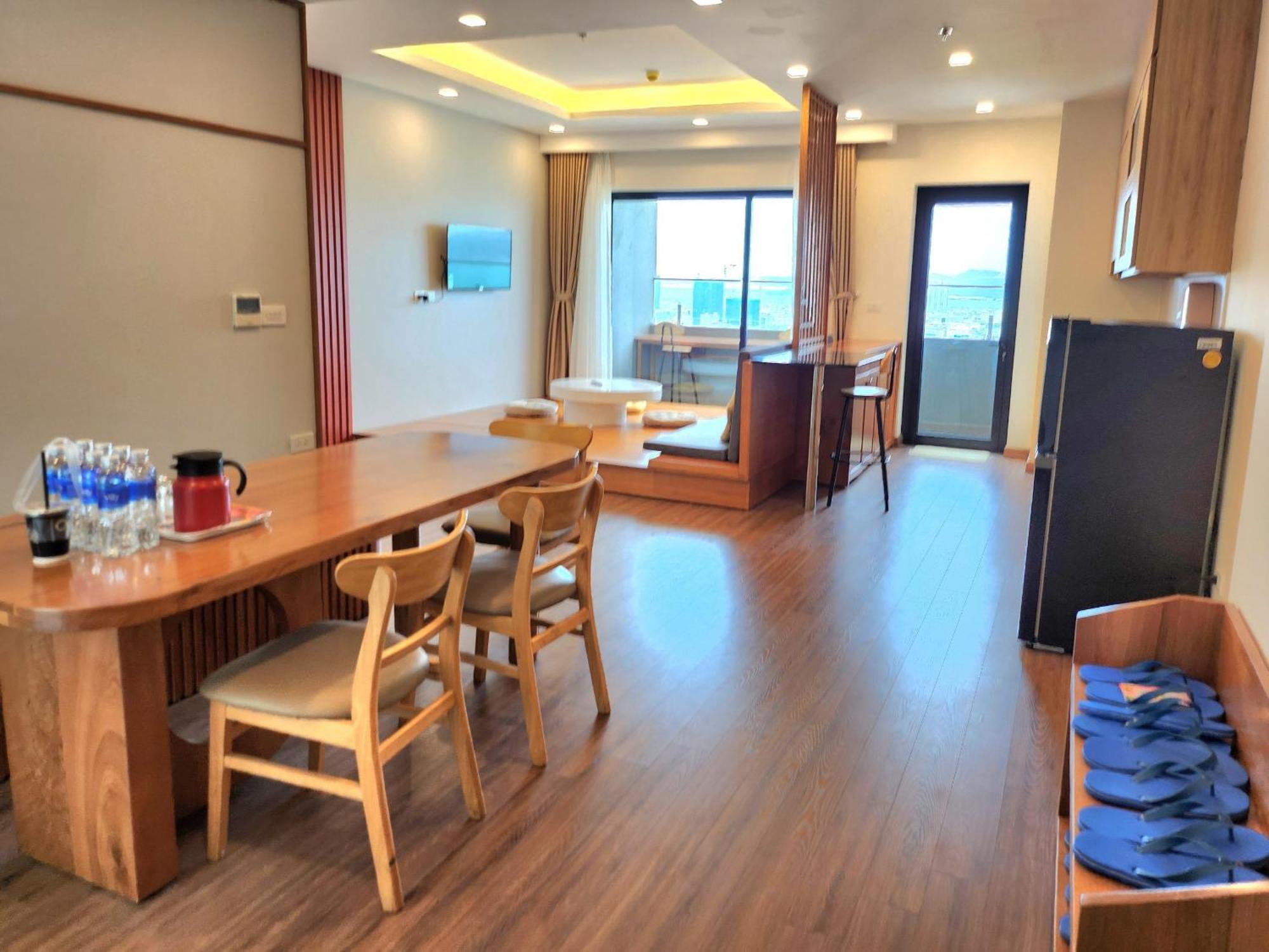 Tony Apartment -Flc Sea Tower Куинён Экстерьер фото